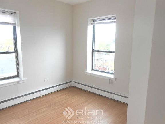 5th image of 1528 W Morse Ave APT 605