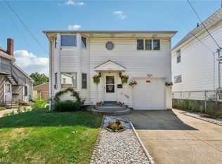 1559 Winchester Ave, Lakewood, OH