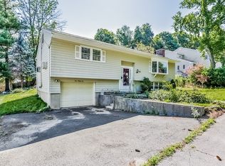 195 Capewell Ave, Waterbury, CT 06708