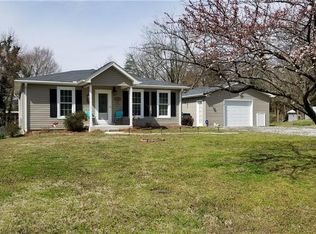 4982 Follansbee Rd, Winston Salem, NC 27127