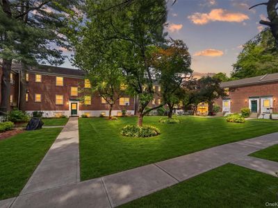 33 Fieldstone Drive #D2, Hartsdale, NY, 10530