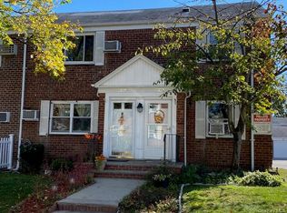 247-10 76th Avenue 2nd fl, Bellerose, NY 11426