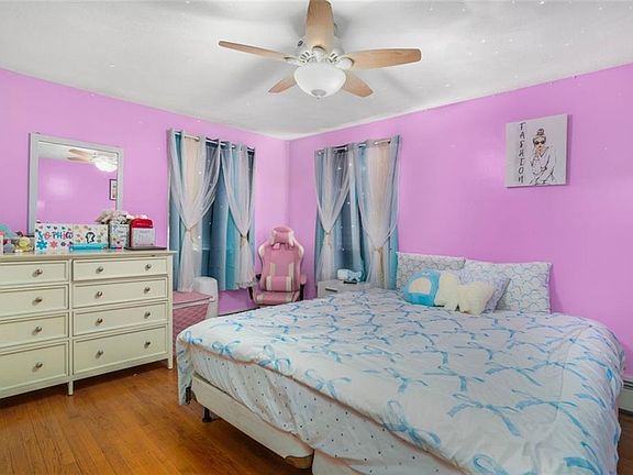 4th image of 3 Vineland Ave