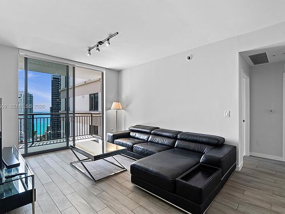 2nd image of 999 SW 1st Ave APT 3307