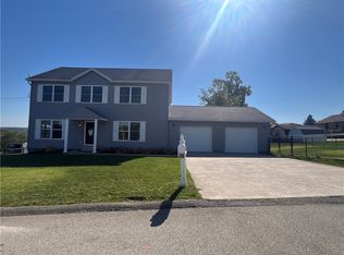 122 Rosewood Ave, Mount Pleasant, PA