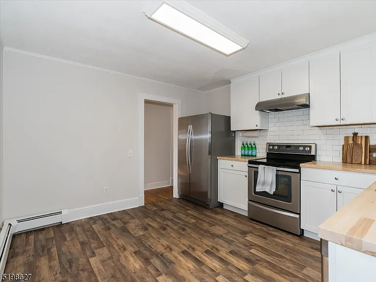 81A Alexander Ave #1 — Photo 8