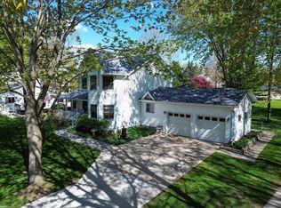 1950 Jackson St, Saint Clair, MI 48079