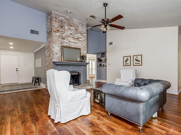 3rd image of 3802 Birch Villa Dr