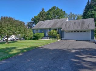 13 James Dr, Nanuet, NY 10954