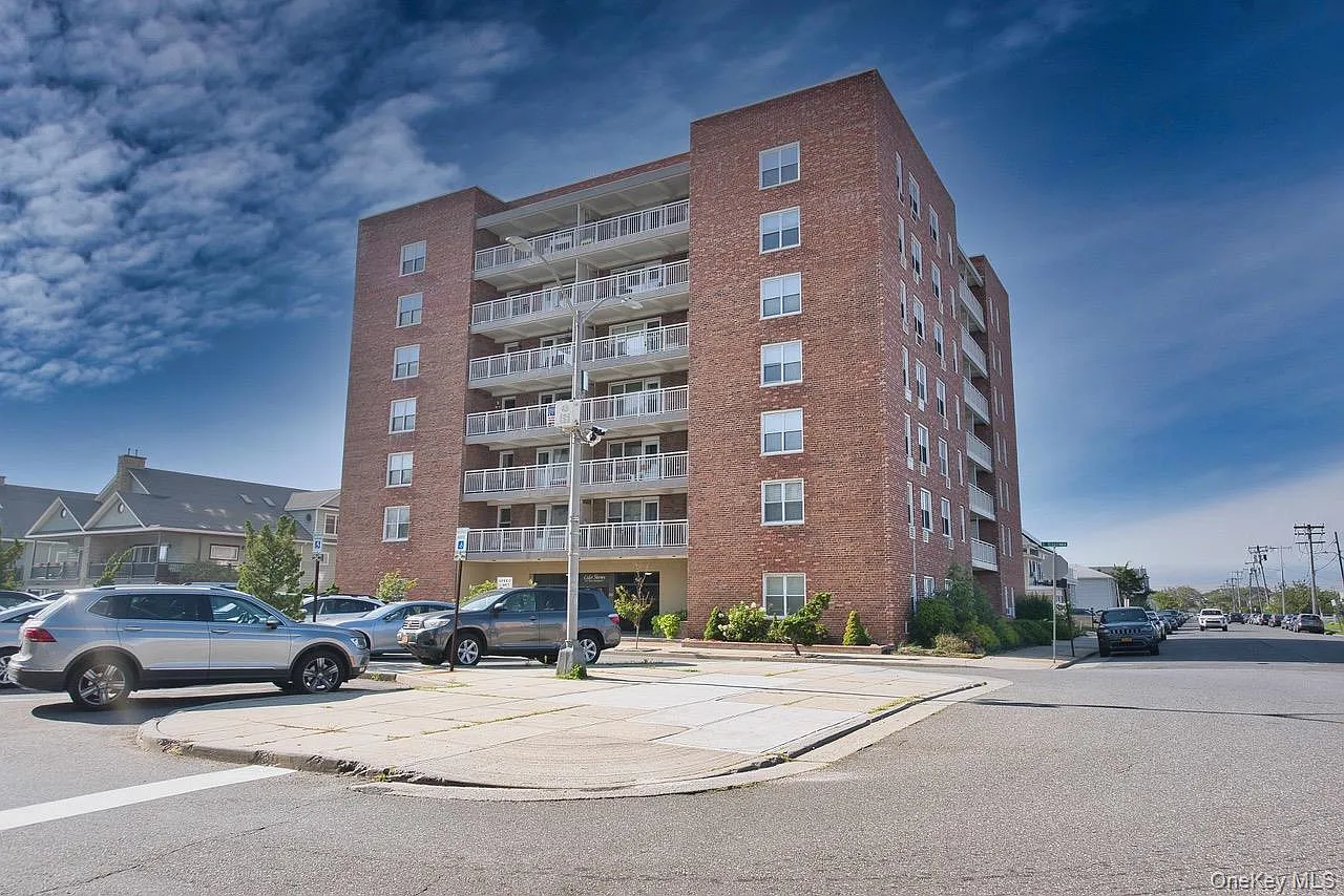 1 bed, 1.0 bath, 550 sqft, $2,500 — Photo 2