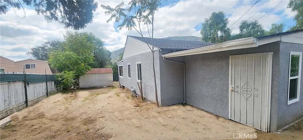 4 bed, 1.5 bath, 1360 sqft, $2,700 — Photo 3