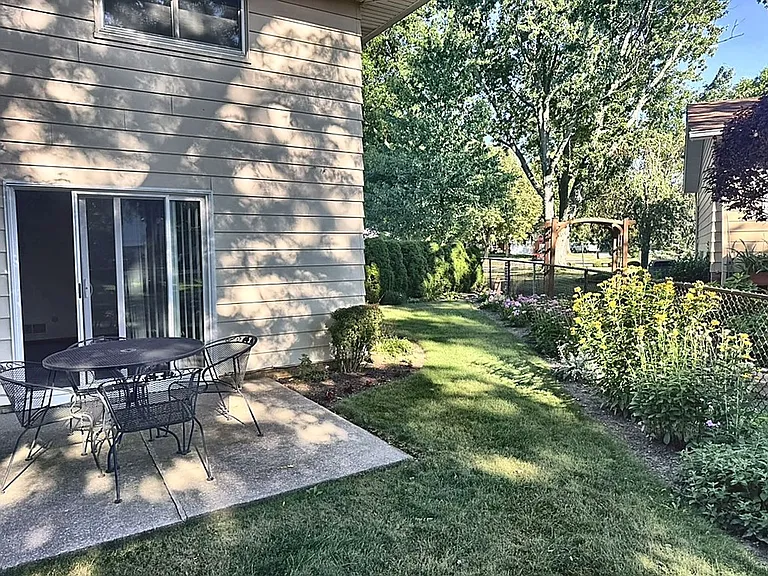 4744 Carsten Ln — Photo 23