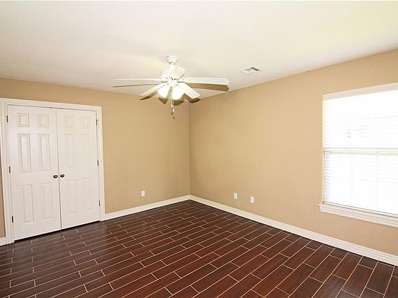 5th image of 4302 Lilly St