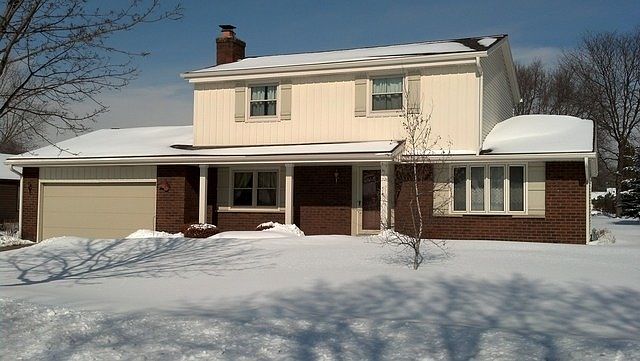 1st image of 3712 W Thorncrest Dr