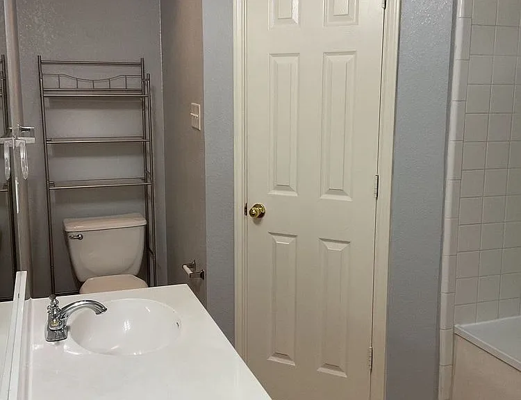 4507 Twin Oaks Cir — Photo 20