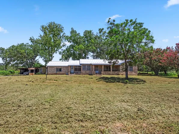 15510 US HIGHWAY 87 W, Adkins, TX 78101