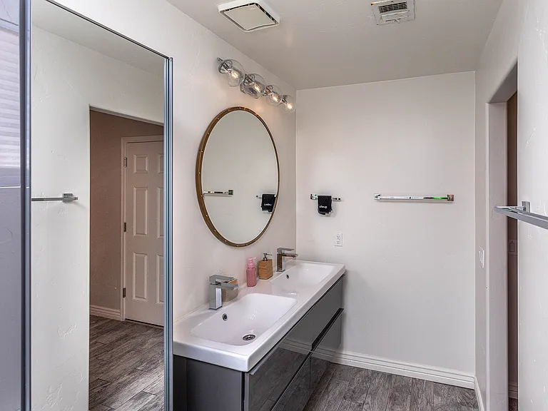 3420 Sheik Dr — Photo 31