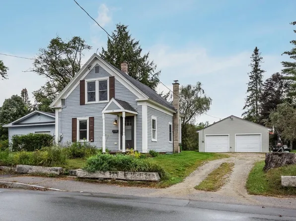 32 Mechanic Street, Lancaster, NH 03584
