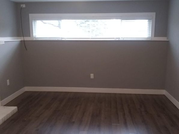 3 bedroom rental in Surrey — photo 10