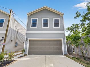 9020 Madera Rd, Houston, TX 77078