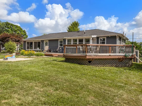 10381 Belding Rd NE, Rockford, MI 49341