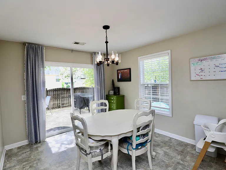 1116 Waverly Place Dr — Photo 37