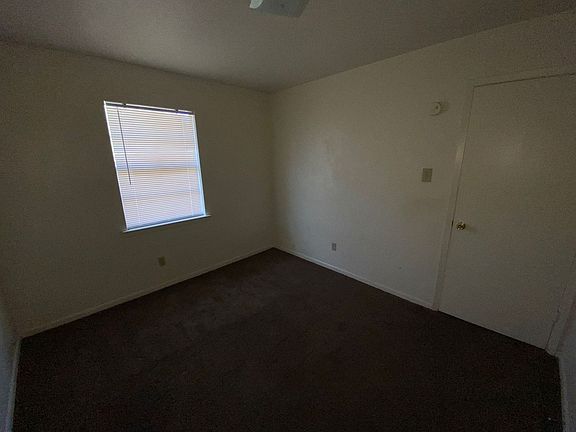 4th image of 1206 Urbantke Ct #F