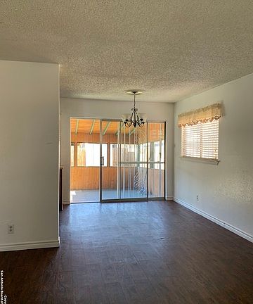 5th image of 1219 Churing Dr