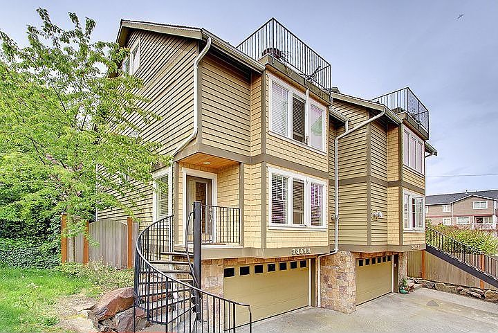 Townhome in Magnolia