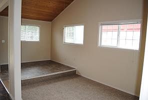 3rd image of 405 Mills Ave