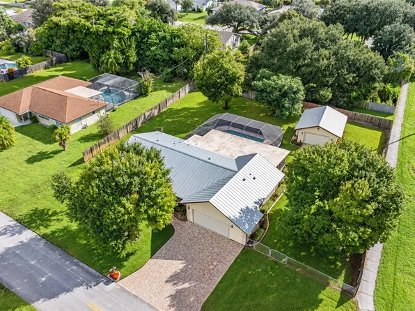 410 10th Ct, Vero Beach, FL 32962