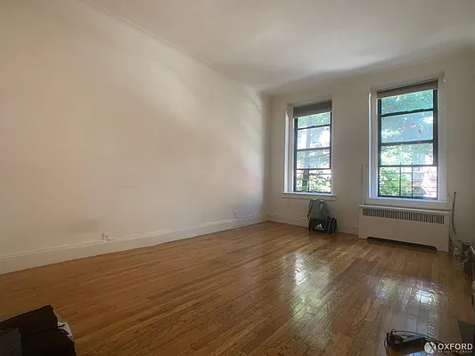 Rented by Oxford Property Group | media 11