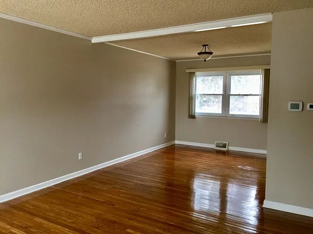 2621 Darby Dr — Photo 5