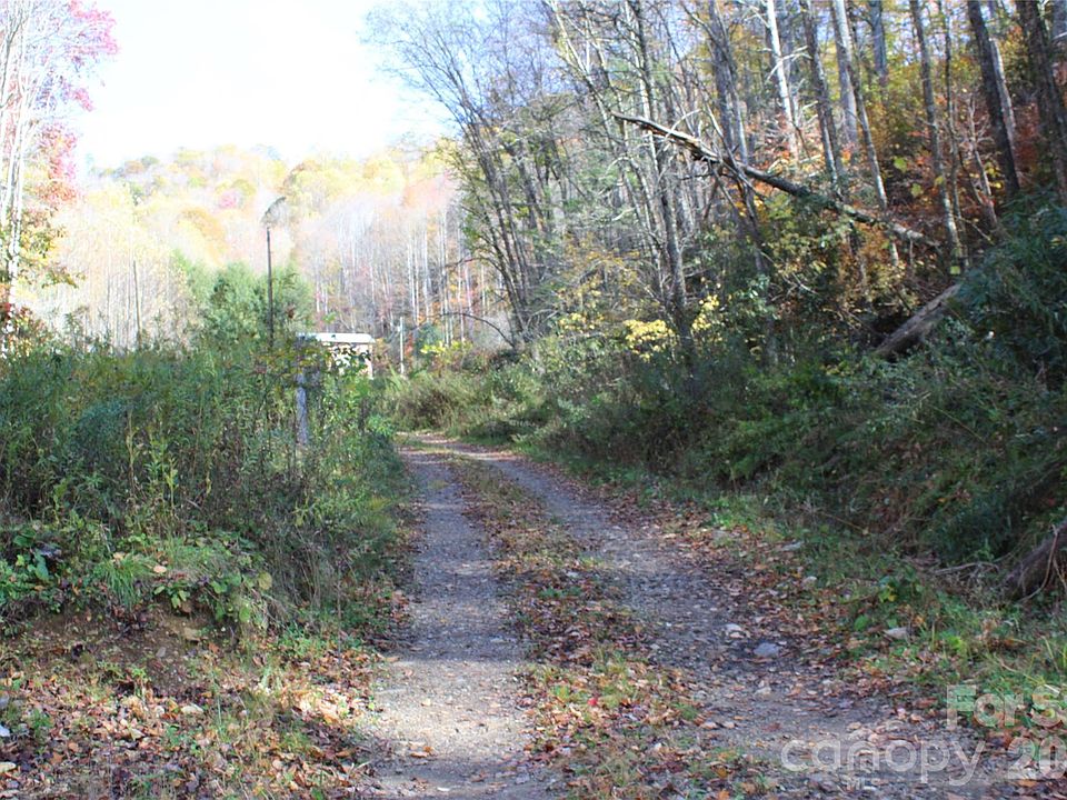 1st image of 44 Toms Creek Rd
