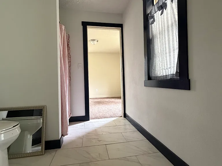 600 W Cave St — Photo 17