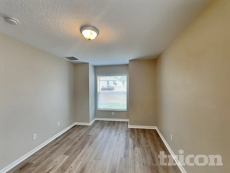 11107 Cranston St — Photo 11