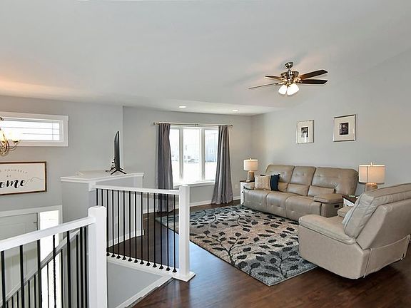 5th image of 660 Countryview Ave