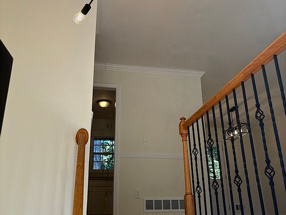 3rd image of 1045 Coker Cir NW
