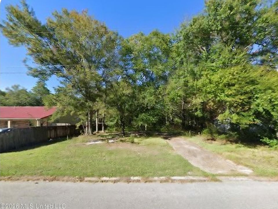 1st image of 4907 Landwood Dr