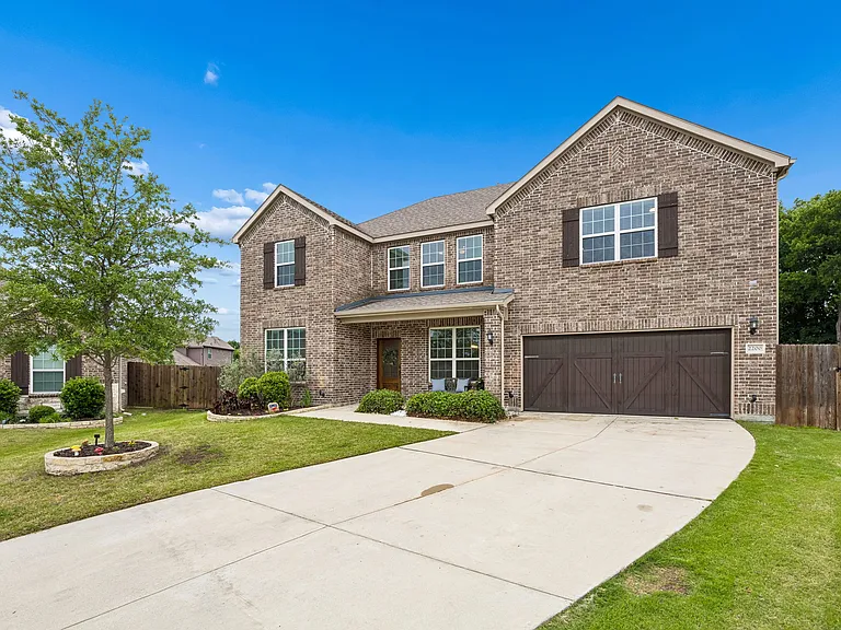 2200 Mountain Creek Ct — Photo 4