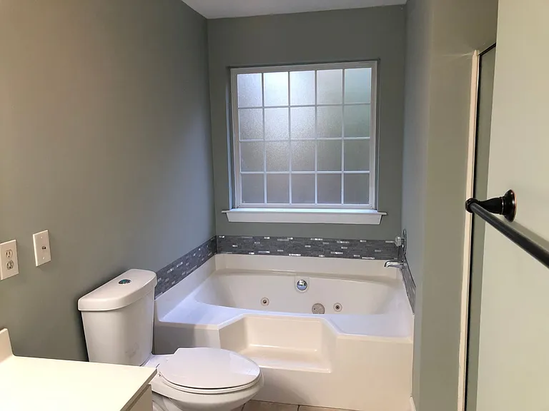 4323 Lotus Ct — Photo 37