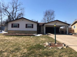 432 Thunderbird Trl, Carol Stream, IL 60188