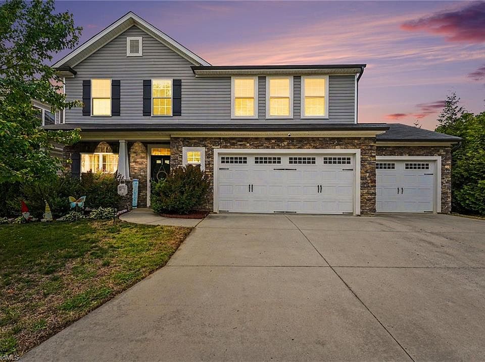 1st image of 3138 Diana Cir