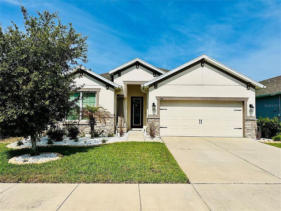1st image of 944 Old Windsor Way