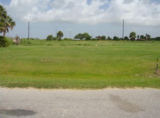 2023 Flamingo Dr, Crystal Beach, TX 77650