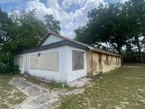 8421 N 39th St #4, Tampa, FL 33604