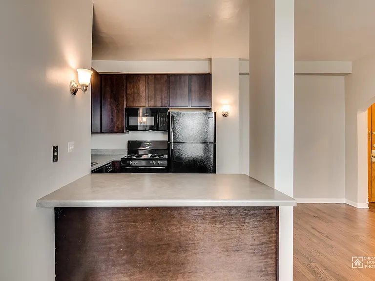 7301 N. Sheridan — Photo 32