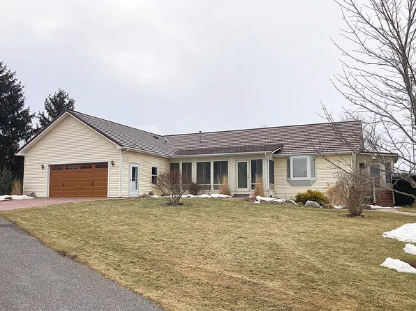 7800 S Jerome Rd, Ashley, MI 48806