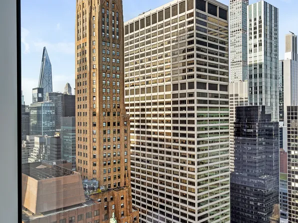 138 East 50th Street image 5 of 19