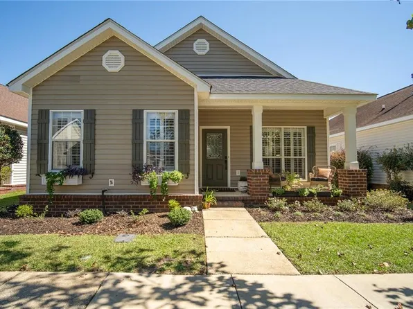 29936 Saint Helen St, Daphne, AL 36526